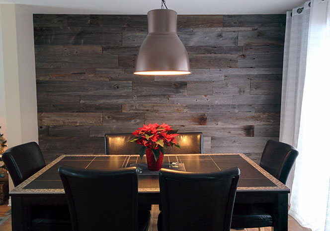 Mur en bois de grange dans une cuisine